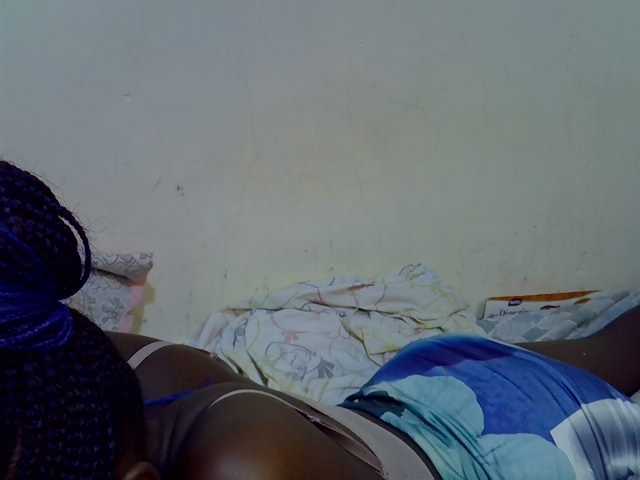 Cute-aliyah, en directo ahora en BongaCams