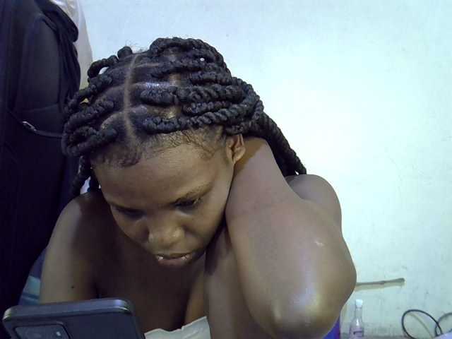 Cute-aliyah live cam on BongaCams