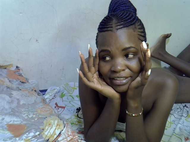 Cute-aliyah live cam on BongaCams