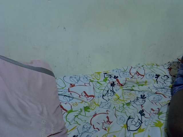 Cute-aliyah live cam on BongaCams
