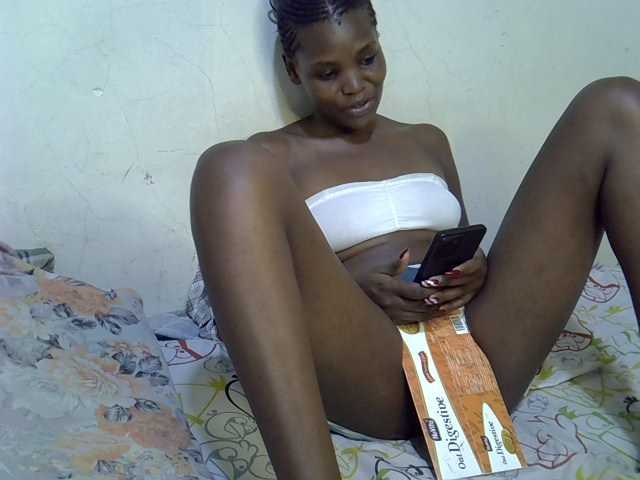 Cute-aliyah live cam on BongaCams