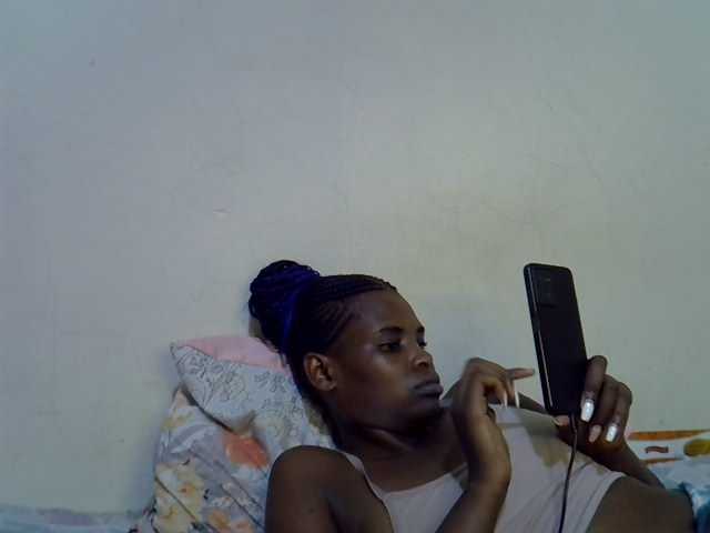 Cute-aliyah live cam on BongaCams