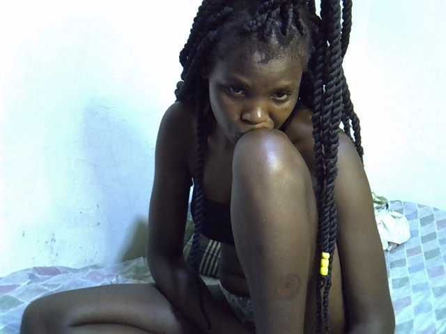 Cute-aliyah live cam on BongaCams