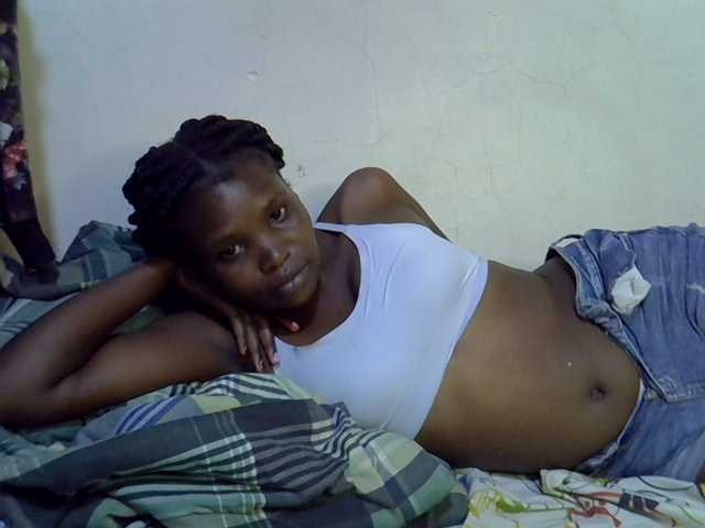 Cute-aliyah live cam on BongaCams