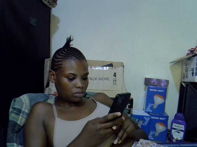 Cute-aliyah live cam on BongaCams