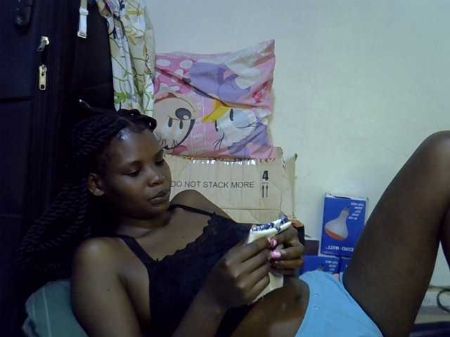 Cute-aliyah live cam on BongaCams