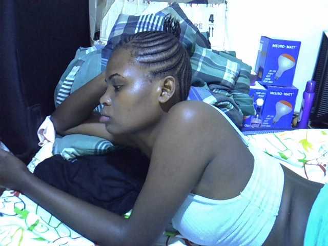 Cute-aliyah live cam on BongaCams