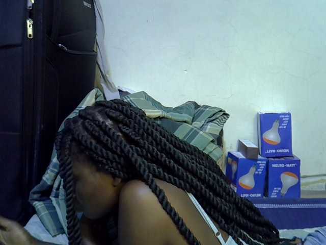 Cute-aliyah live cam on BongaCams