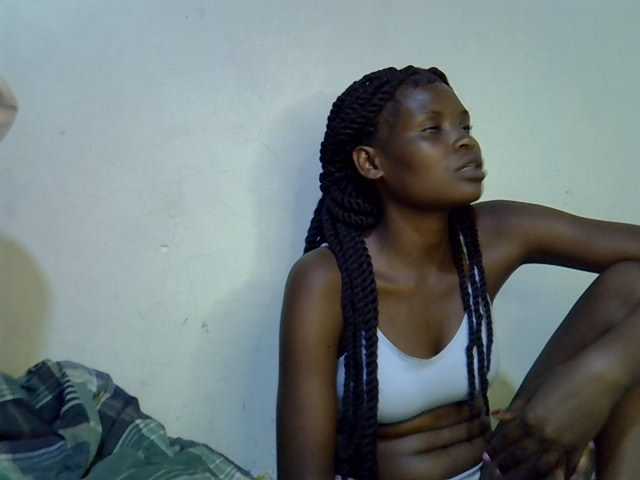 Cute-aliyah live cam on BongaCams