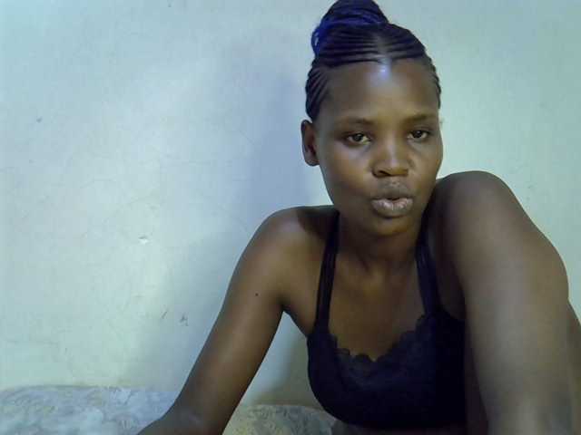 Cute-aliyah live cam on BongaCams