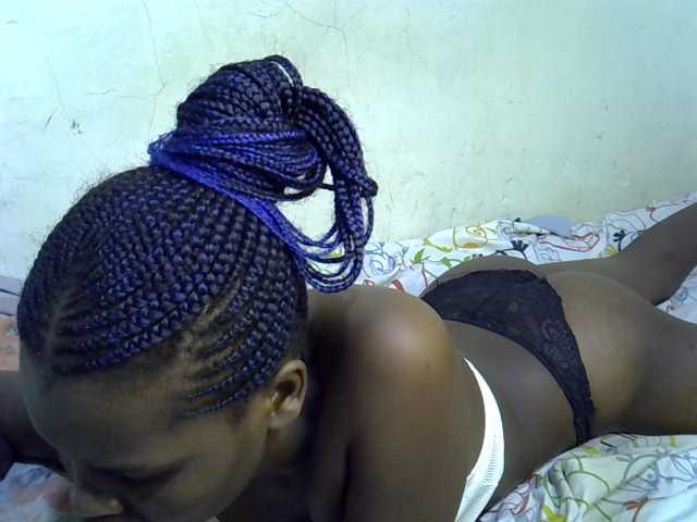 Cute-aliyah live cam on BongaCams