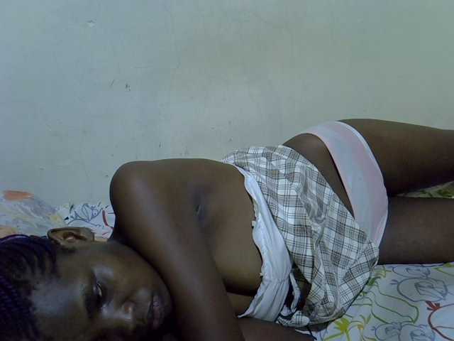 Cute-aliyah live cam on BongaCams