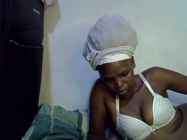 Cute-aliyah live cam on BongaCams