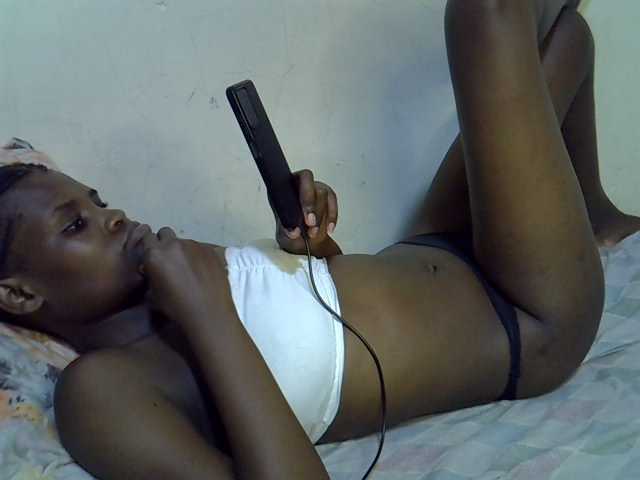 Cute-aliyah live cam on BongaCams