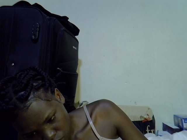 Cute-aliyah live cam on BongaCams
