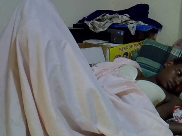 Cute-aliyah live cam on BongaCams