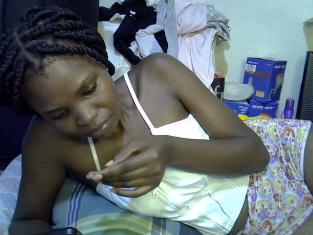 Cute-aliyah live cam on BongaCams
