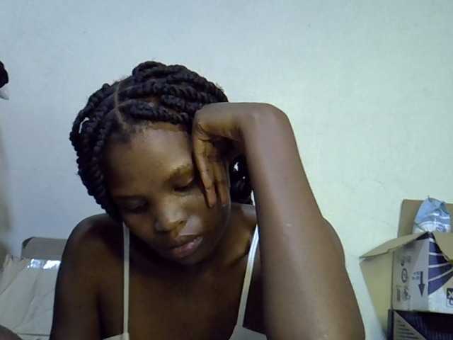 Cute-aliyah live cam on BongaCams