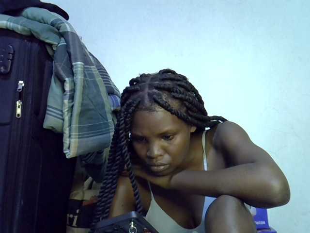 Cute-aliyah live cam on BongaCams