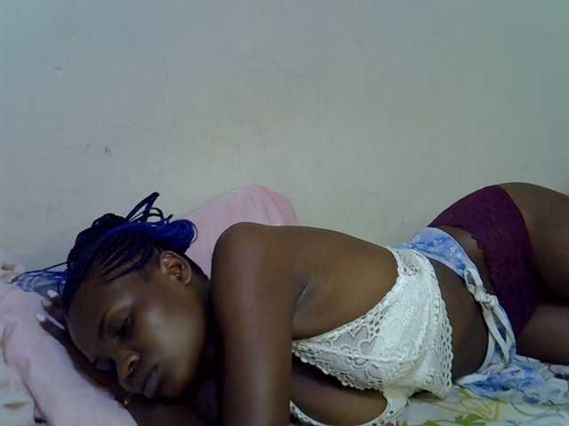 Cute-aliyah live cam on BongaCams