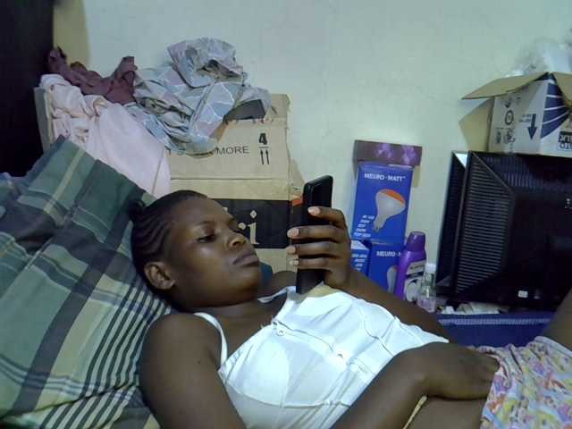 Cute-aliyah live cam on BongaCams