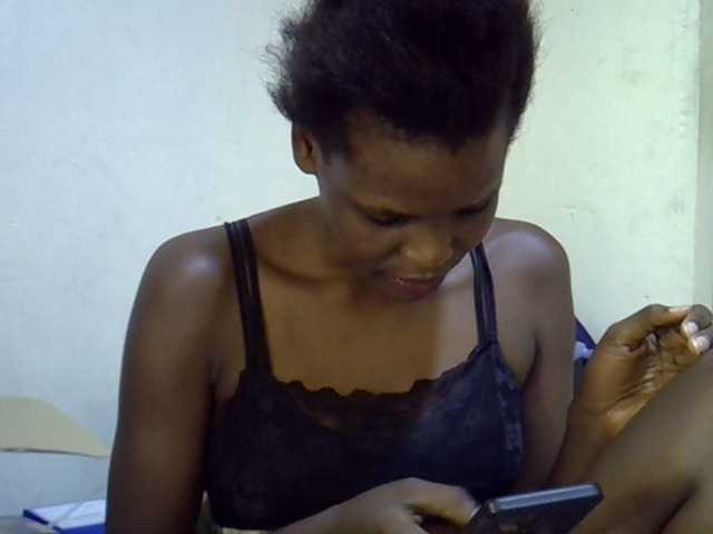 Cute-aliyah live cam on BongaCams