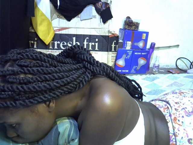 Cute-aliyah live cam on BongaCams