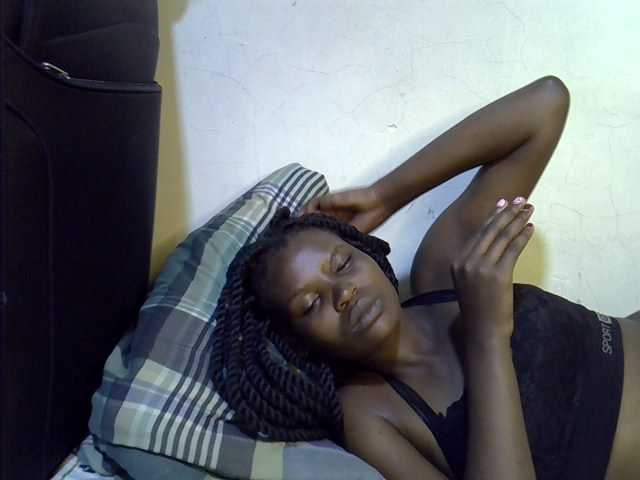 Cute-aliyah live cam on BongaCams