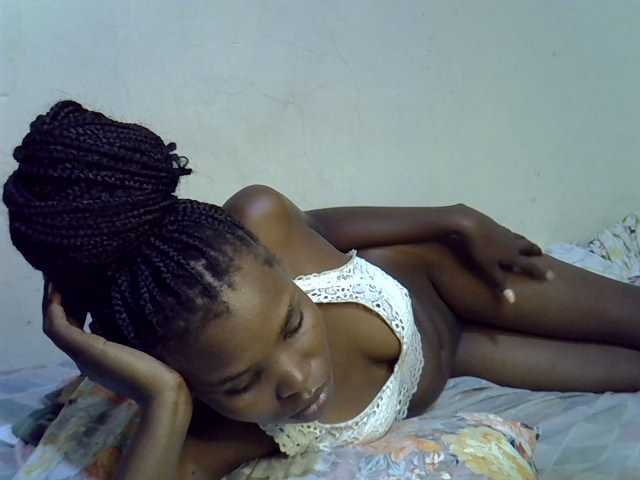 Cute-aliyah live cam on BongaCams