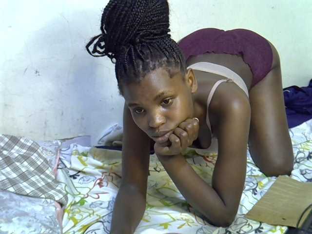 Cute-aliyah live cam on BongaCams