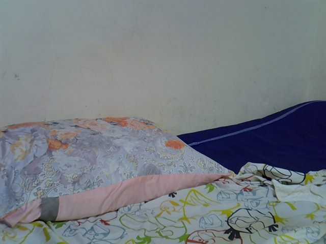 Cute-aliyah live cam on BongaCams