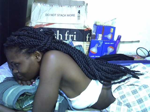 Cute-aliyah live cam on BongaCams