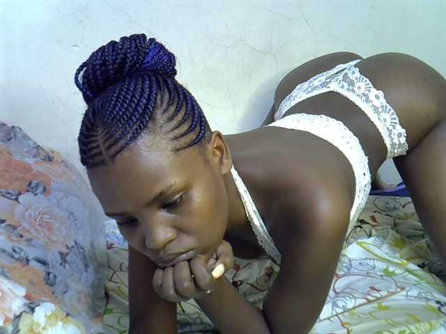 Cute-aliyah live cam on BongaCams