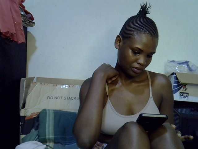 Cute-aliyah live cam on BongaCams