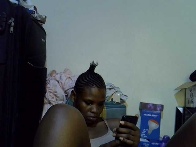 Cute-aliyah live cam on BongaCams