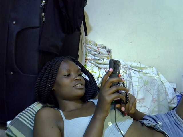 Cute-aliyah live cam on BongaCams