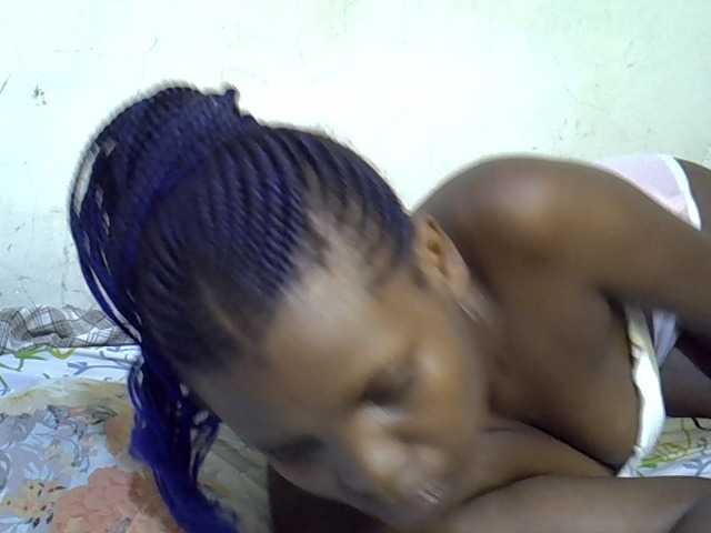 Cute-aliyah live cam on BongaCams