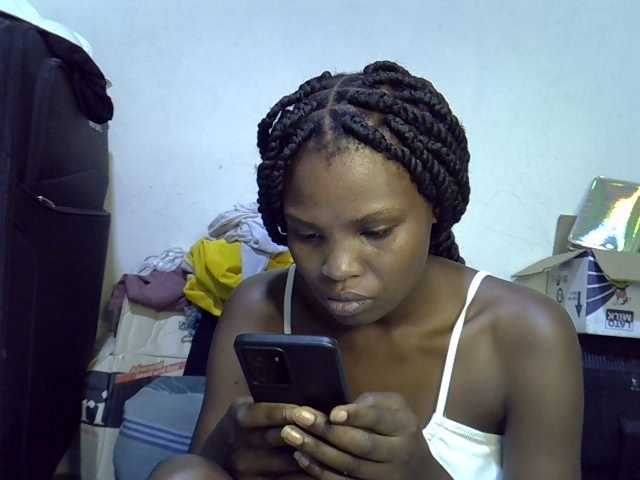 Cute-aliyah live cam on BongaCams