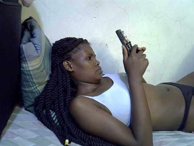 Cute-aliyah live cam on BongaCams