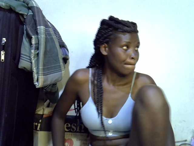 Cute-aliyah live cam on BongaCams