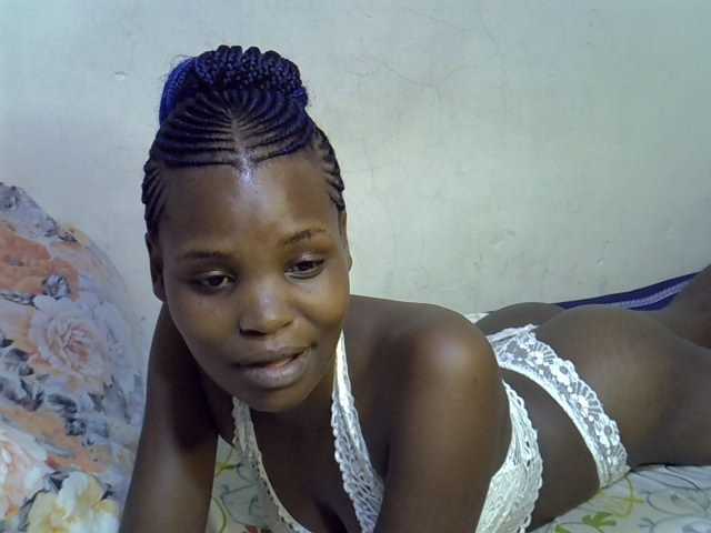 Cute-aliyah live cam on BongaCams