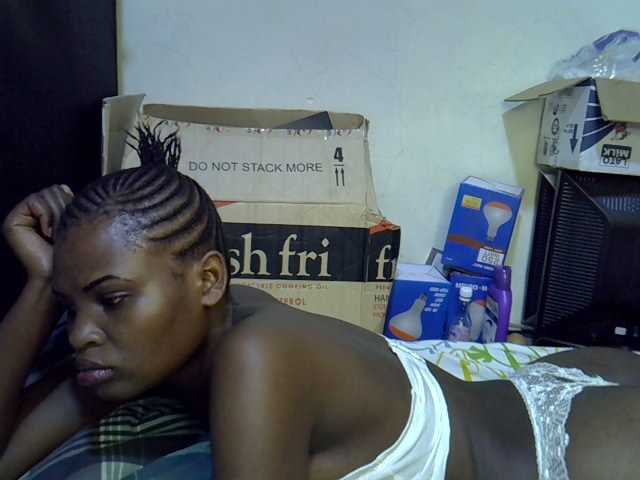 Cute-aliyah live cam on BongaCams