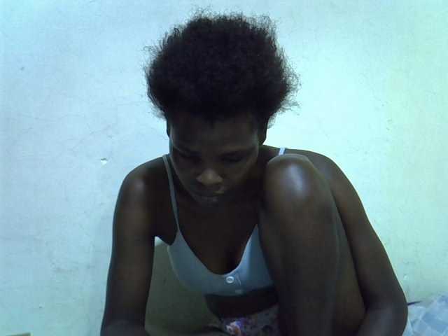 Cute-aliyah live cam on BongaCams