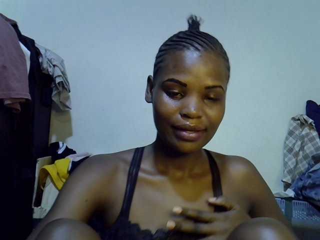 Cute-aliyah live cam on BongaCams