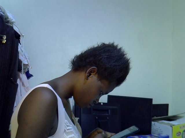 Cute-aliyah live cam on BongaCams