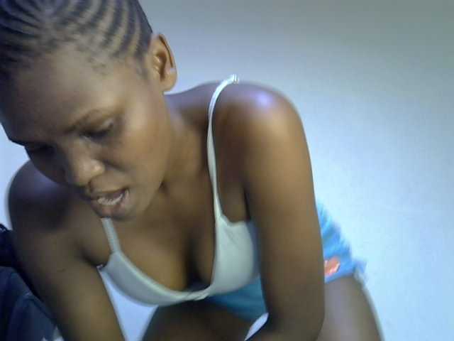 Cute-aliyah live cam on BongaCams