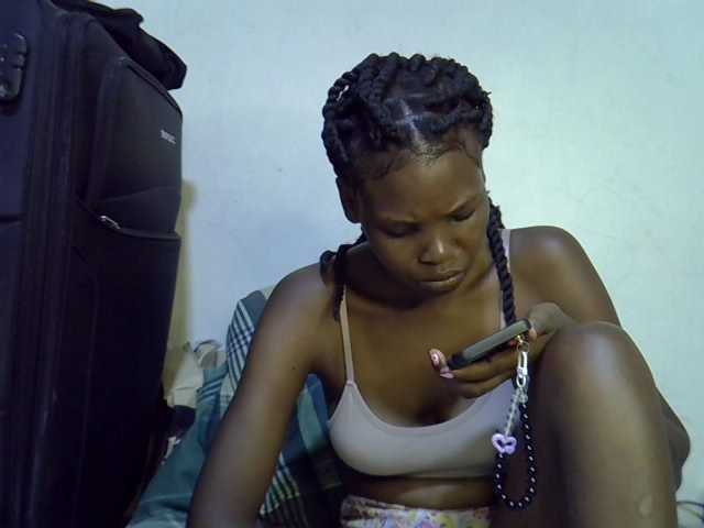 Cute-aliyah live cam on BongaCams