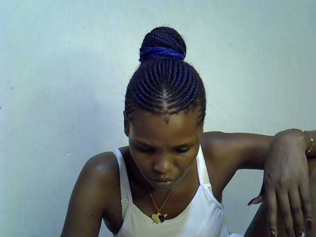 Cute-aliyah live cam on BongaCams
