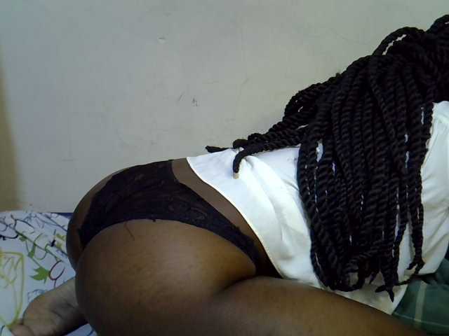 Cute-aliyah live cam on BongaCams