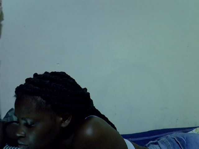Cute-aliyah live cam on BongaCams
